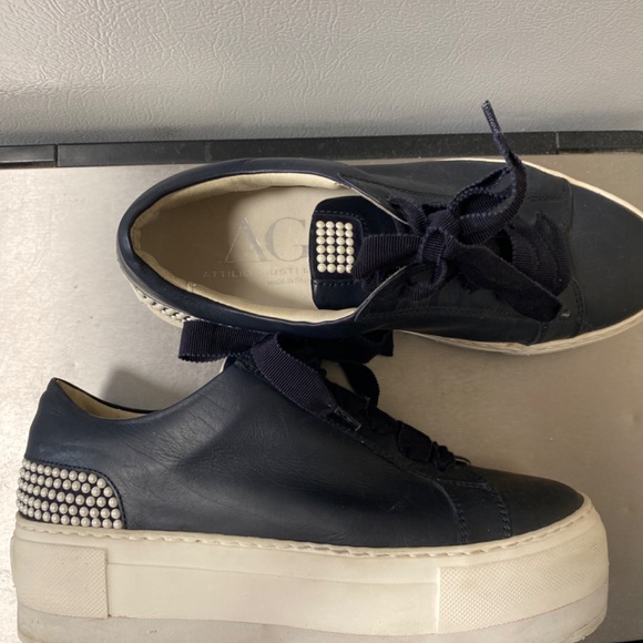 Attilio Giusti Leombruni Pearl Embellished Platform Sneakers - Picture 3 of 5